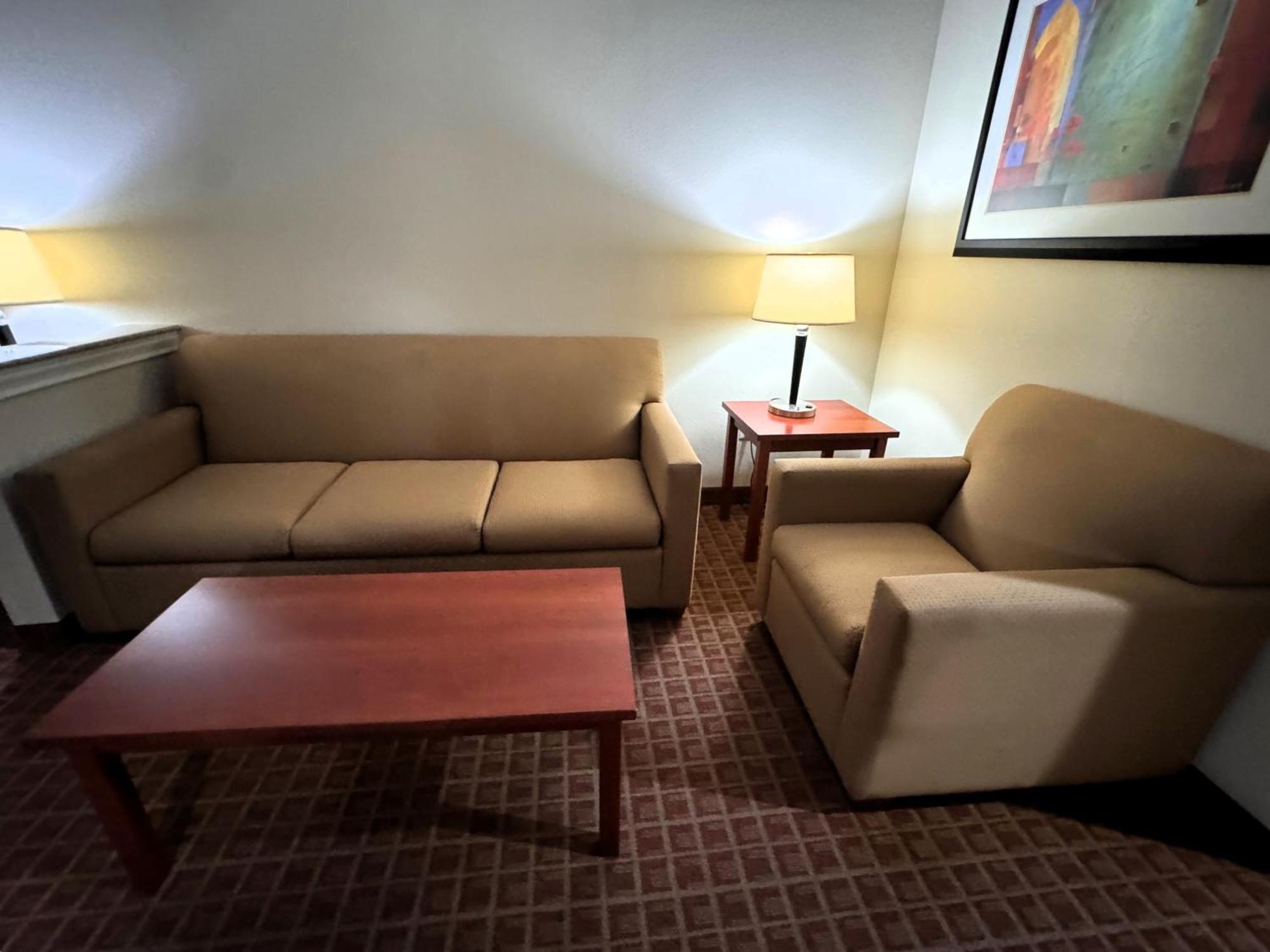 Ramada By Wyndham College Station Hotel Bagian luar foto